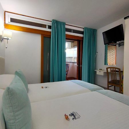 Apartamentos El Paseo Πλάγια ντελ Ινγκλές Εξωτερικό φωτογραφία